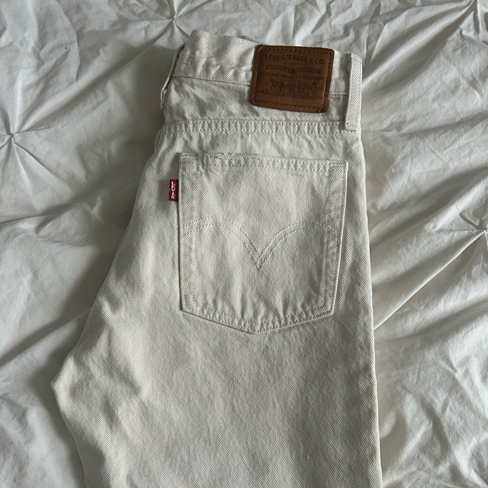LEVI Wedgie White  Jeans - Copy